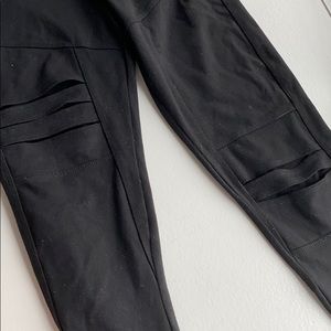 NESH Capri mesh cutout legging.